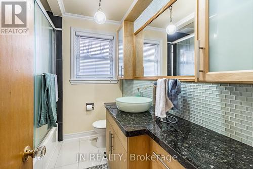 127 Verobeach Boulevard, Toronto, ON - Indoor Photo Showing Bathroom