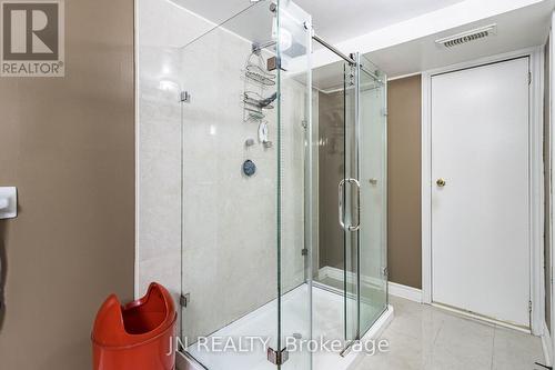 127 Verobeach Boulevard, Toronto, ON - Indoor Photo Showing Bathroom