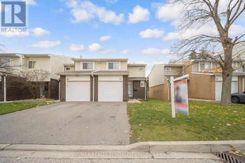 41 Lincoln Court, Brampton, ON - Outdoor With Facade