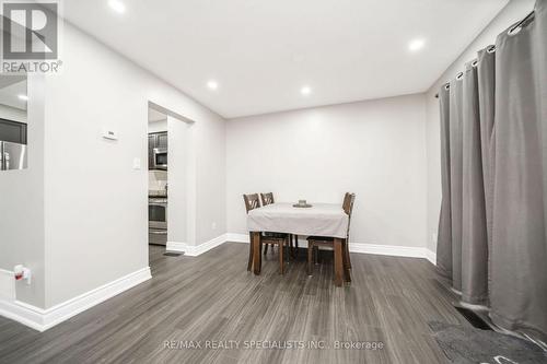 41 Lincoln Court, Brampton, ON - Indoor Photo Showing Dining Room