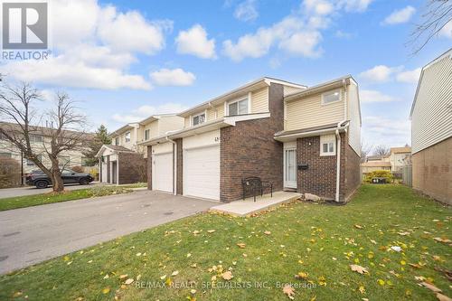 41 Lincoln Court, Brampton, ON - Outdoor