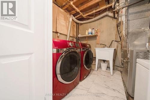 41 Lincoln Court, Brampton, ON - Indoor Photo Showing Laundry Room