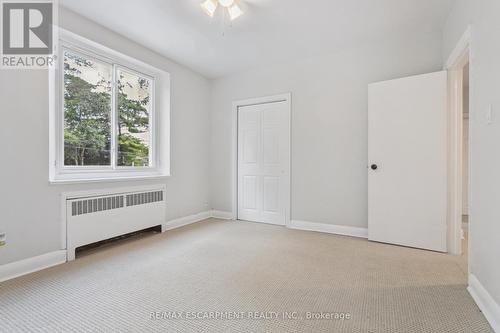 2336 Mountainside Drive, Burlington, ON - Indoor Photo Showing Other Room