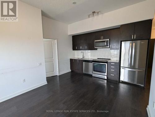 Lph03 - 8 Nahani Way, Mississauga, ON - Indoor Photo Showing Kitchen With Stainless Steel Kitchen