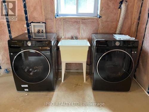 16 Kingsbridge Drive, Amherstburg, ON - Indoor Photo Showing Laundry Room