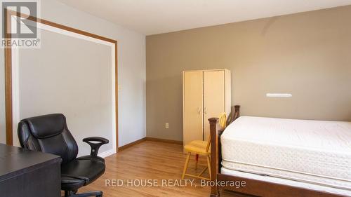 4 Eastwood Drive, Welland, ON - Indoor Photo Showing Bedroom