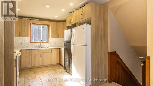 4 Eastwood Drive, Welland, ON - Indoor Photo Showing Kitchen