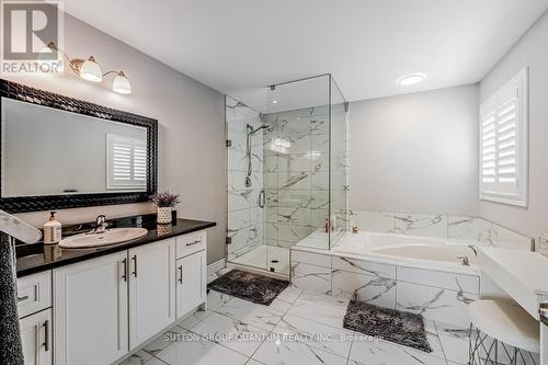 309 Vienna Street, Hamilton, ON - Indoor Photo Showing Bathroom