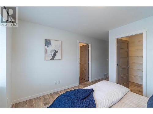 1323 Kinross Place Unit# 127, Kamloops, BC - Indoor Photo Showing Bedroom