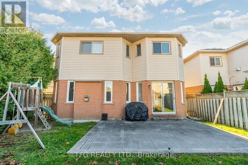 1040 Beaver Valley Crescent, Oshawa (Northglen), ON - Outdoor