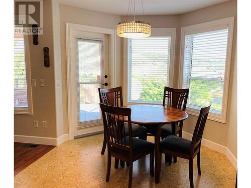 Breakfast nook - 573 Spruceview Place N, Kelowna, BC - Indoor Photo Showing Dining Room