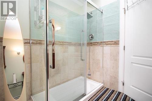 Bathroom - 573 Spruceview Place N, Kelowna, BC - Indoor Photo Showing Bathroom