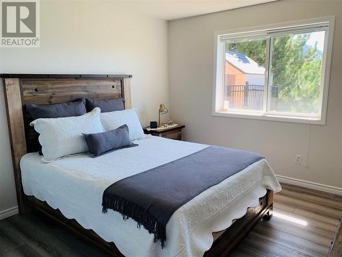 Second bedroom - 573 Spruceview Place N, Kelowna, BC - Indoor Photo Showing Bedroom