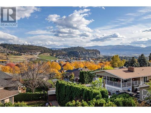 573 Spruceview Place N, Kelowna, BC - Outdoor With View