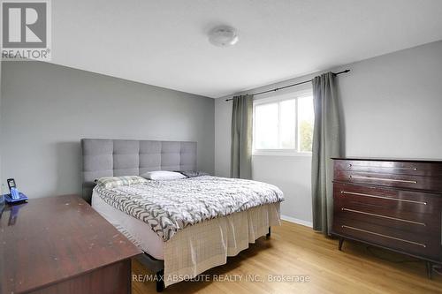 8 Aurora Crescent, Ottawa, ON - Indoor Photo Showing Bedroom