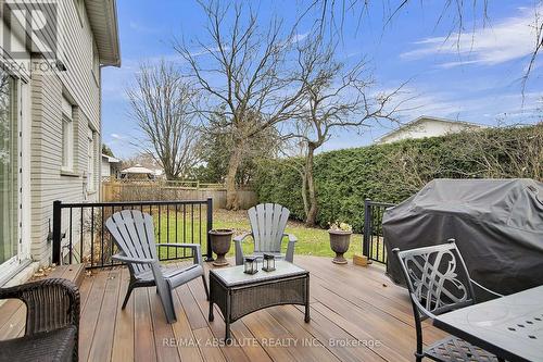 8 Aurora Crescent, Ottawa, ON - Outdoor With Deck Patio Veranda