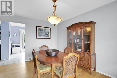 8 Aurora Crescent, Ottawa, ON - Indoor Photo Showing Dining Room