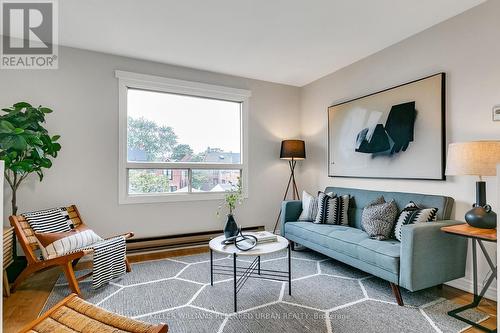 362 Brock Avenue, Toronto, ON - Indoor Photo Showing Living Room