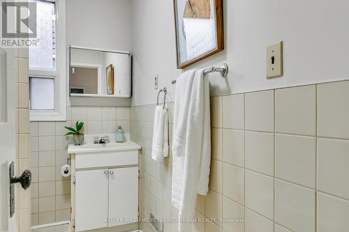 362 Brock Avenue, Toronto, ON - Indoor Photo Showing Bathroom