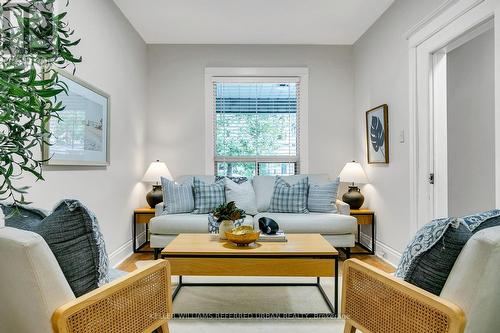 362 Brock Avenue, Toronto, ON - Indoor Photo Showing Living Room