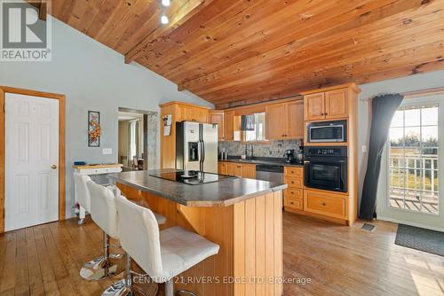 52 Caintown Road, Front Of Yonge, ON - Indoor Photo Showing Kitchen With Double Sink