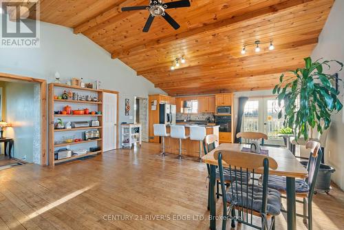 52 Caintown Road, Front Of Yonge, ON - Indoor Photo Showing Dining Room