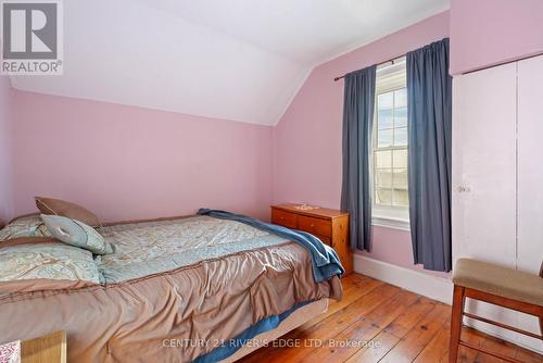 52 Caintown Road, Front Of Yonge, ON - Indoor Photo Showing Bedroom