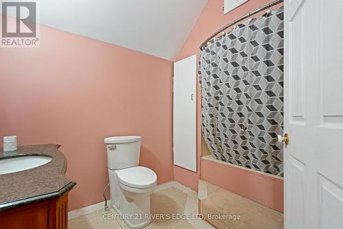 52 Caintown Road, Front Of Yonge, ON - Indoor Photo Showing Bathroom