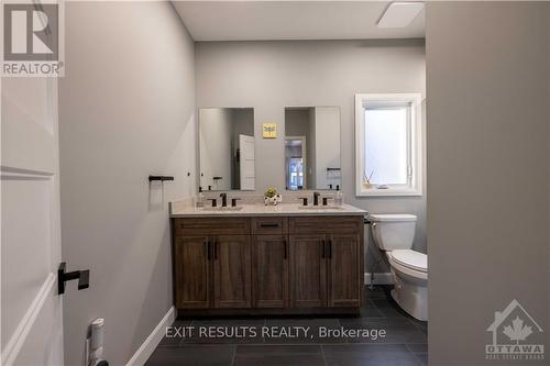 473 Denis Street, Alfred And Plantagenet, ON - Indoor Photo Showing Bathroom