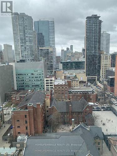 1909 - 82 Dalhousie Street, Toronto, ON - Outdoor With View