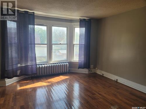 405 Ominica Street W, Moose Jaw, SK - Indoor Photo Showing Other Room