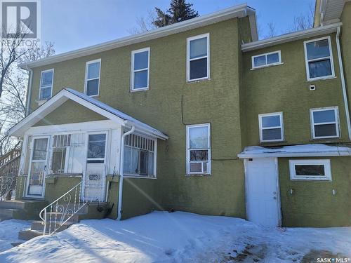 405 Ominica Street W, Moose Jaw, SK - Outdoor