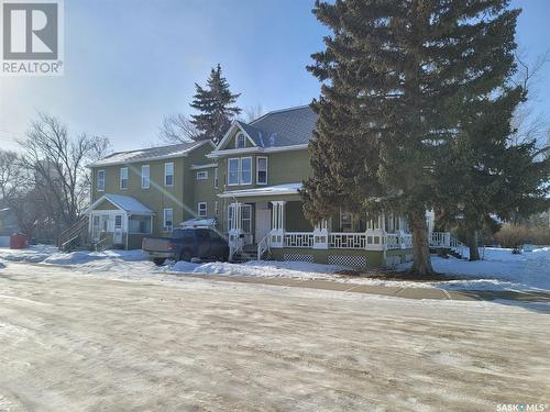 405 Ominica Street W, Moose Jaw, SK - Outdoor