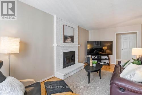 1266 Dexter Crescent, Mississauga, ON - Indoor Photo Showing Living Room With Fireplace