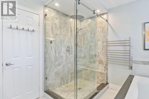 1266 Dexter Crescent, Mississauga, ON - Indoor Photo Showing Bathroom