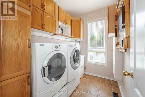 36 Berries Drive, Brampton, ON - Indoor Photo Showing Laundry Room