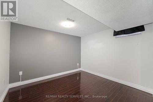 36 Berries Drive, Brampton, ON - Indoor Photo Showing Other Room