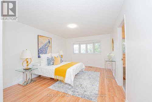 1014 Foxglove Place, Mississauga, ON - Indoor Photo Showing Bedroom