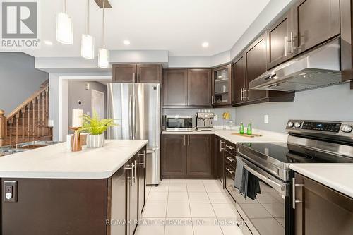 3 Ariel Road, Brampton, ON - Indoor Photo Showing Kitchen With Stainless Steel Kitchen With Upgraded Kitchen