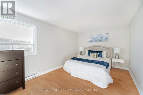 32 Hindquarter Court, Brampton, ON - Indoor Photo Showing Bedroom