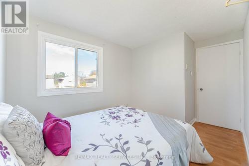 32 Hindquarter Court, Brampton, ON - Indoor Photo Showing Bedroom