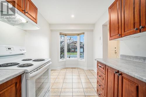 6377 St. Louis Drive, Ottawa, ON - Indoor Photo Showing Kitchen