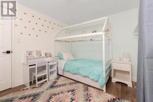 20 Faludon Drive, Halton Hills, ON - Indoor Photo Showing Bedroom