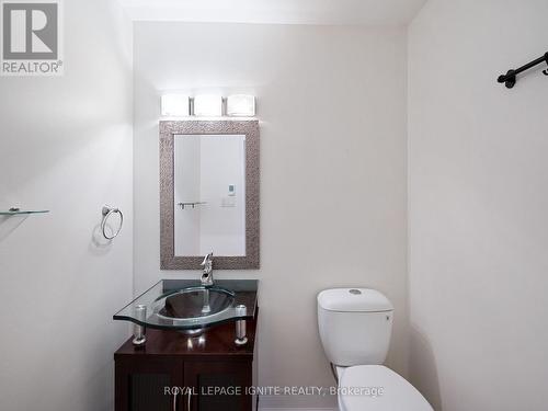 Main - 3577 Gallager Drive, Mississauga, ON - Indoor Photo Showing Bathroom