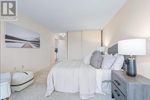 502 - 20 Mcfarlane Drive, Halton Hills, ON - Indoor Photo Showing Bedroom