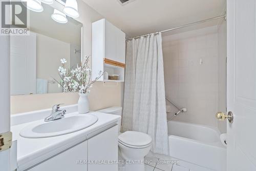 502 - 20 Mcfarlane Drive, Halton Hills, ON - Indoor Photo Showing Bathroom