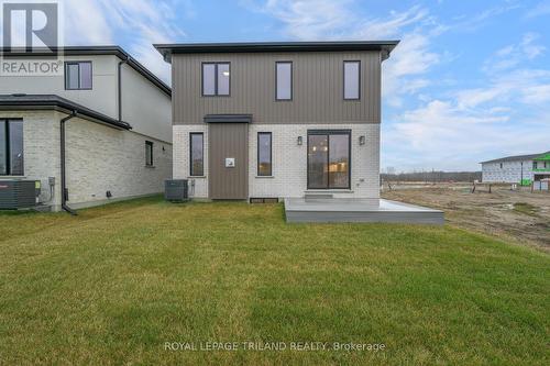 4211 Liberty Crossing, London, ON - Outdoor