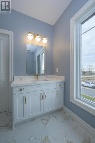 4211 Liberty Crossing, London, ON - Indoor Photo Showing Bathroom