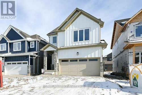 2961 Turner Crescent, London, ON - Outdoor With Facade