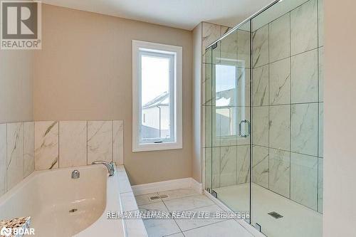 2961 Turner Crescent, London, ON - Indoor Photo Showing Bathroom